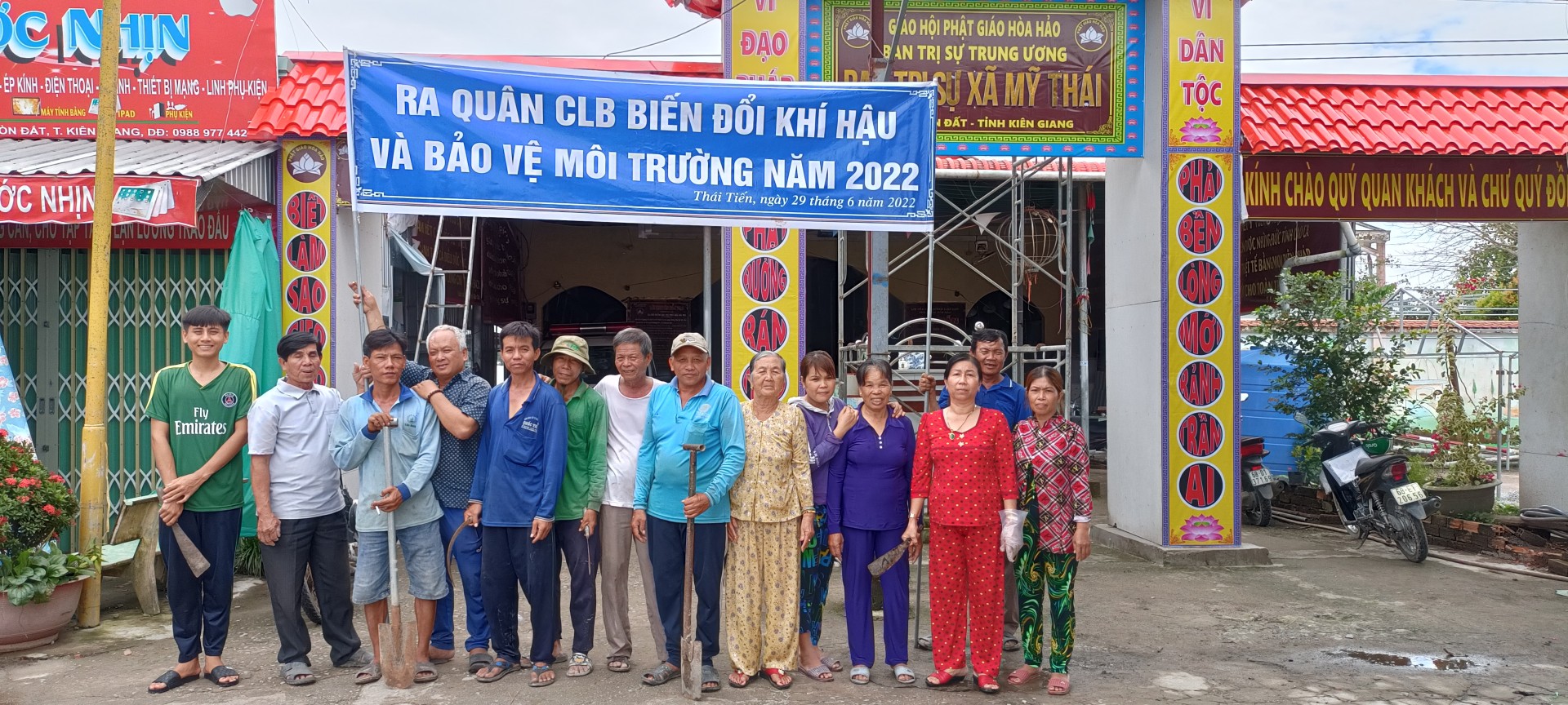 Ông Nguyễn Văn Dũng chữa bệnh cho người nghèo, làm từ thiện giúp đời